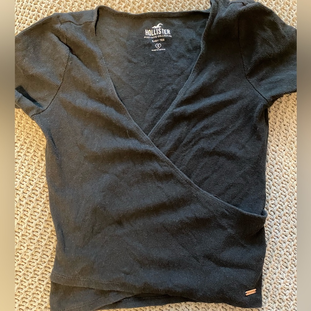 Hollister Baby Tee, Size Small
